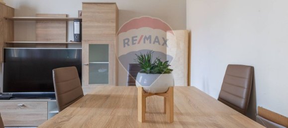 Квартира с 2 спальнями в Кардано аль Кампо, Италия № 327943 6