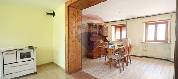 9-Zimmer Wohnung in Gallio, Italy, Nr. 297075 2