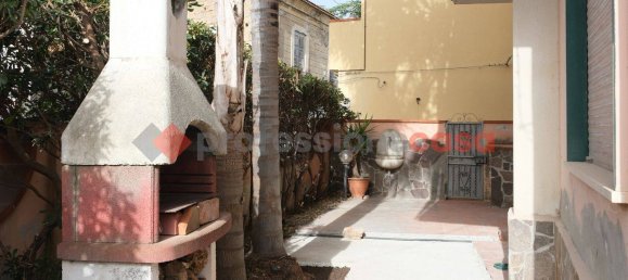 6 chambres Maison à Barcellona Pozzo di Gotto, Italy No. 154451 35