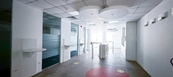 194m² Office in Dubai Investment Park, UAE No. 42571 9