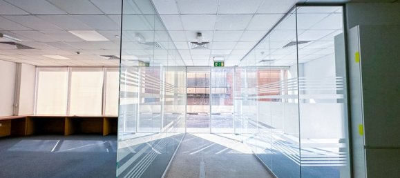 194m² Office in Dubai Investment Park, UAE No. 42571 6