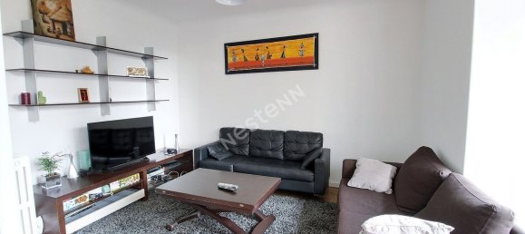Apartamento de 2 dormitorios en Montreuil, France No. 140019 2