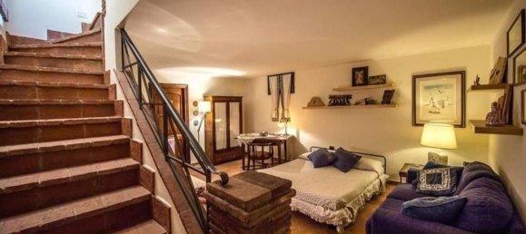 7 rooms House in Vinci, Italy No. 154700 16