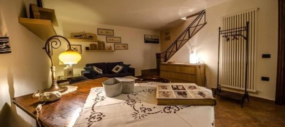 7 rooms House in Vinci, Italy No. 154700 17