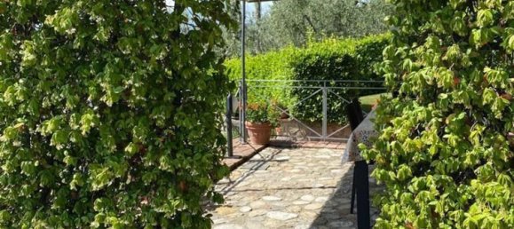 7 rooms House in Vinci, Italy No. 154700 30