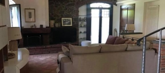 7 rooms House in Vinci, Italy No. 154700 28