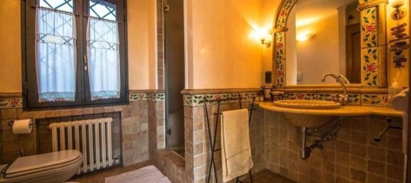 7 rooms House in Vinci, Italy No. 154700 11