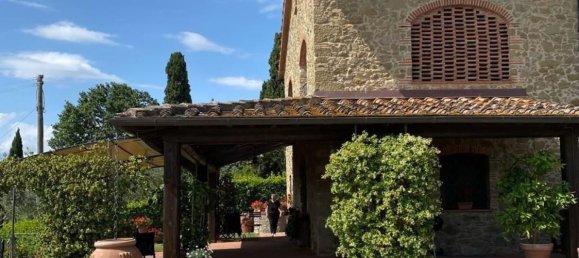 7 rooms House in Vinci, Italy No. 154700 26