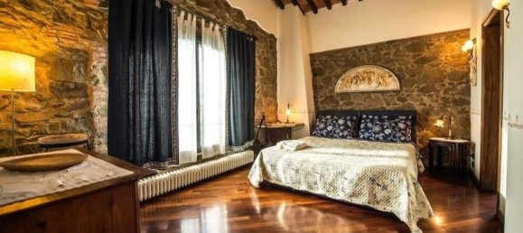 7 rooms House in Vinci, Italy No. 154700 8