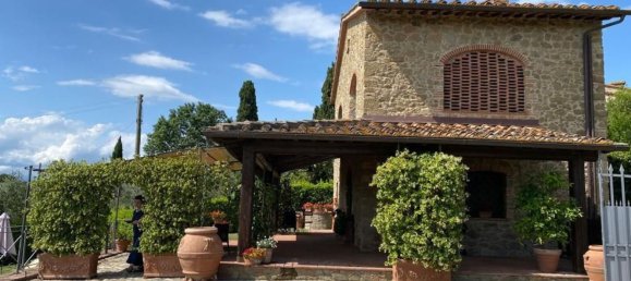 7 rooms House in Vinci, Italy No. 154700 27