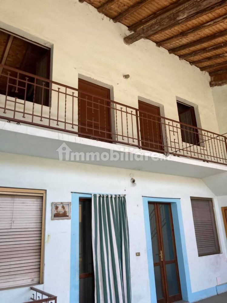 4 bedrooms House in Morengo, Italy No. 117787