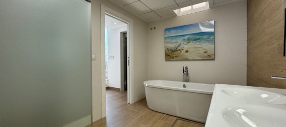 5 bedrooms House in San Miguel de Salinas, Spain No. 134573 12