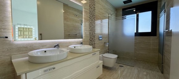 5 bedrooms House in San Miguel de Salinas, Spain No. 134573 37