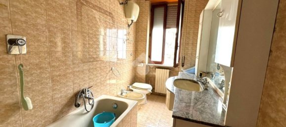 Квартира с 3 комнатами в Фоджа, Италия № 65098 10