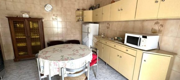 Квартира с 3 комнатами в Фоджа, Италия № 65098 4