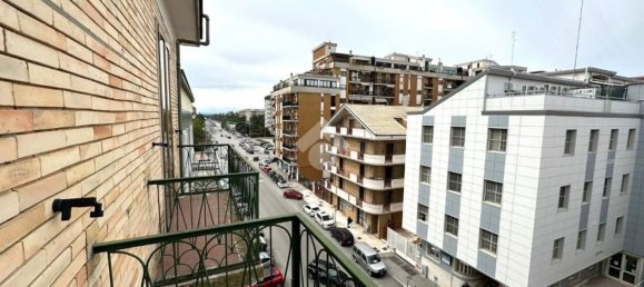 Квартира с 3 комнатами в Фоджа, Италия № 65098 12