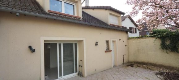4 bedrooms House in Bois-d'Arcy, France No. 185475 4