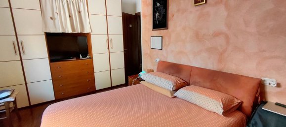 3 bedrooms Apartment in Perugia, Italy No. 342937 9