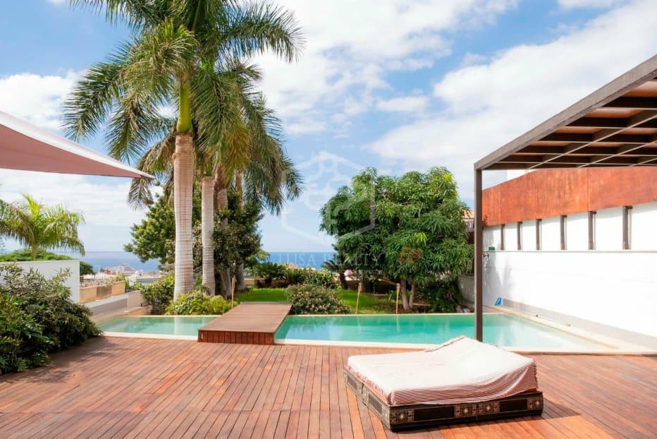 5 chambres Villa à Adeje, Spain No. 289282