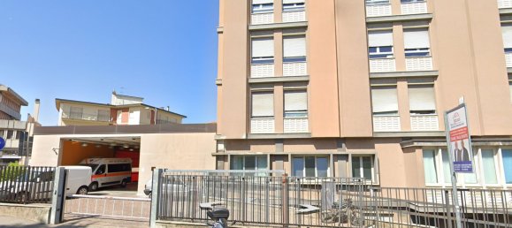 2 rooms Apartment in Varese, Italy No. 99377 4