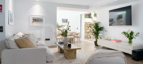 6 bedrooms Villa in Marbella, Spain No. 119291 11