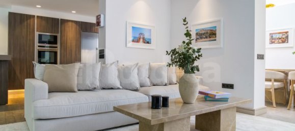 6 bedrooms Villa in Marbella, Spain No. 119291 9