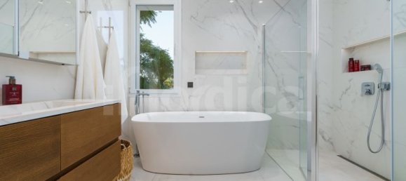 6 bedrooms Villa in Marbella, Spain No. 119291 27