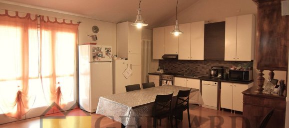 10-salle Villa à Argenta, Italy No. 132583 3