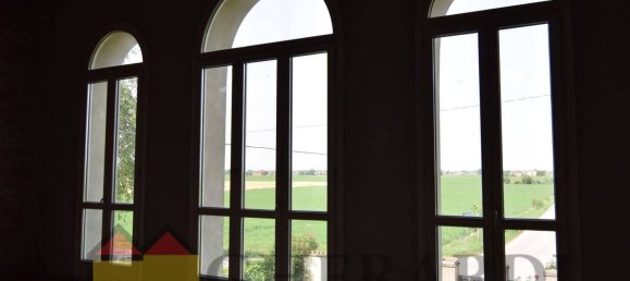 10-salle Villa à Argenta, Italy No. 132583 10