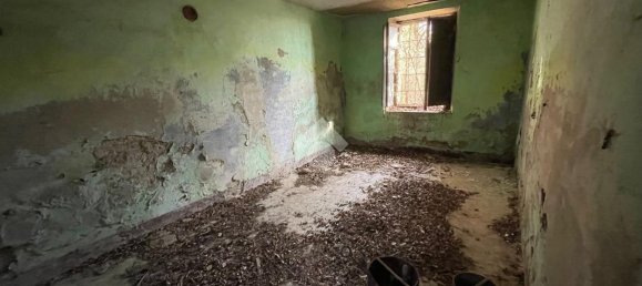 6 rooms House in Cornale e Bastida, Italy No. 158003 24