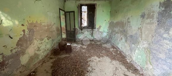 6 rooms House in Cornale e Bastida, Italy No. 158003 30