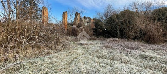 6 rooms House in Cornale e Bastida, Italy No. 158003 8