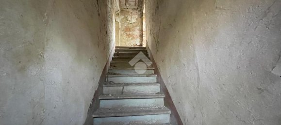 6 rooms House in Cornale e Bastida, Italy No. 158003 5