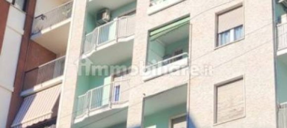 2 bedrooms Apartment in Milan, Italy No. 248836 3