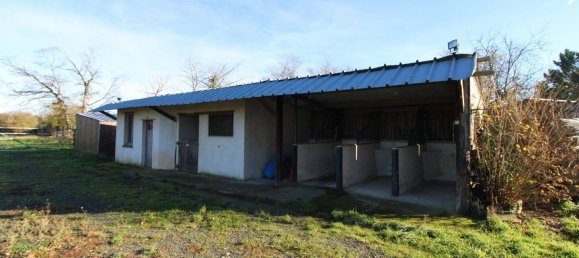 5 bedrooms House in Laons, France No. 55967 13