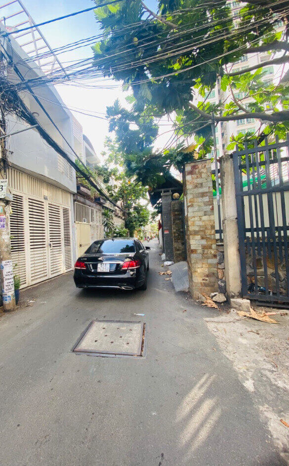 70m² Townhouse in District 7, Vietnam No. 7308