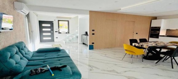 4 bedrooms Villa in Giugliano in Campania, Italy No. 266782 21