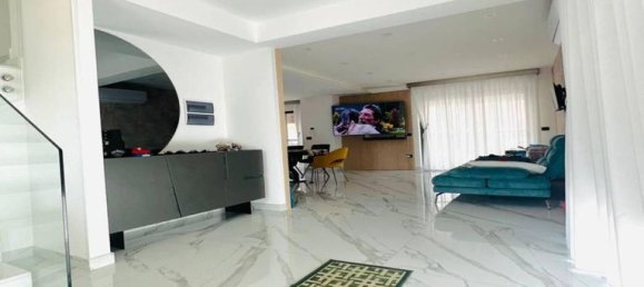 4 bedrooms Villa in Giugliano in Campania, Italy No. 266782 22