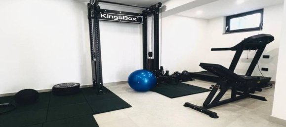 4 bedrooms Villa in Giugliano in Campania, Italy No. 266782 12