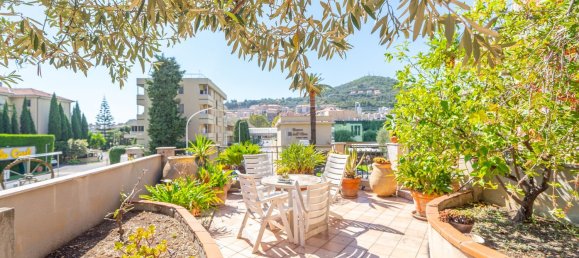 4 bedrooms Apartment in Imperia, Italy No. 339896 2