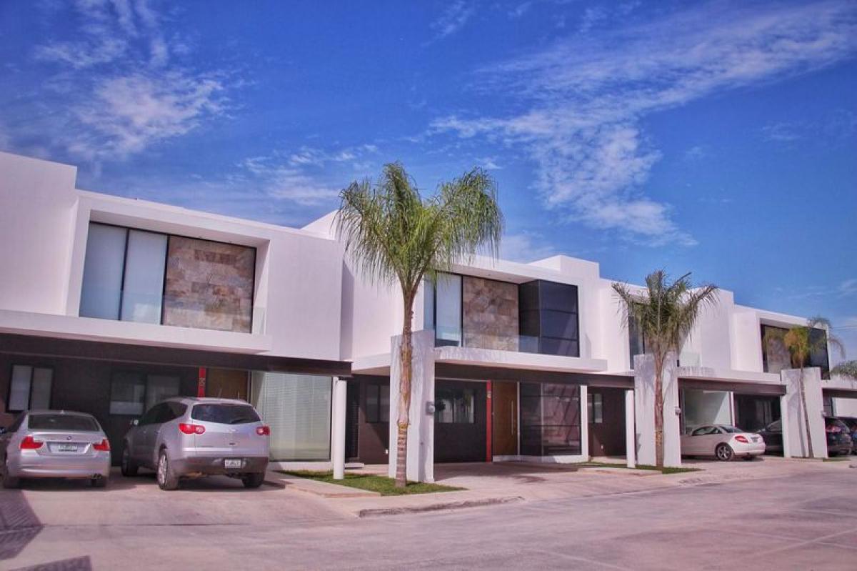 3 bedrooms House in Merida, Mexico No. 160967