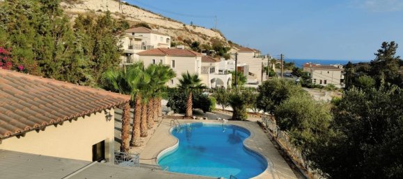 3 bedrooms Villa in Agios Tychonas, Cyprus No. 1534 5