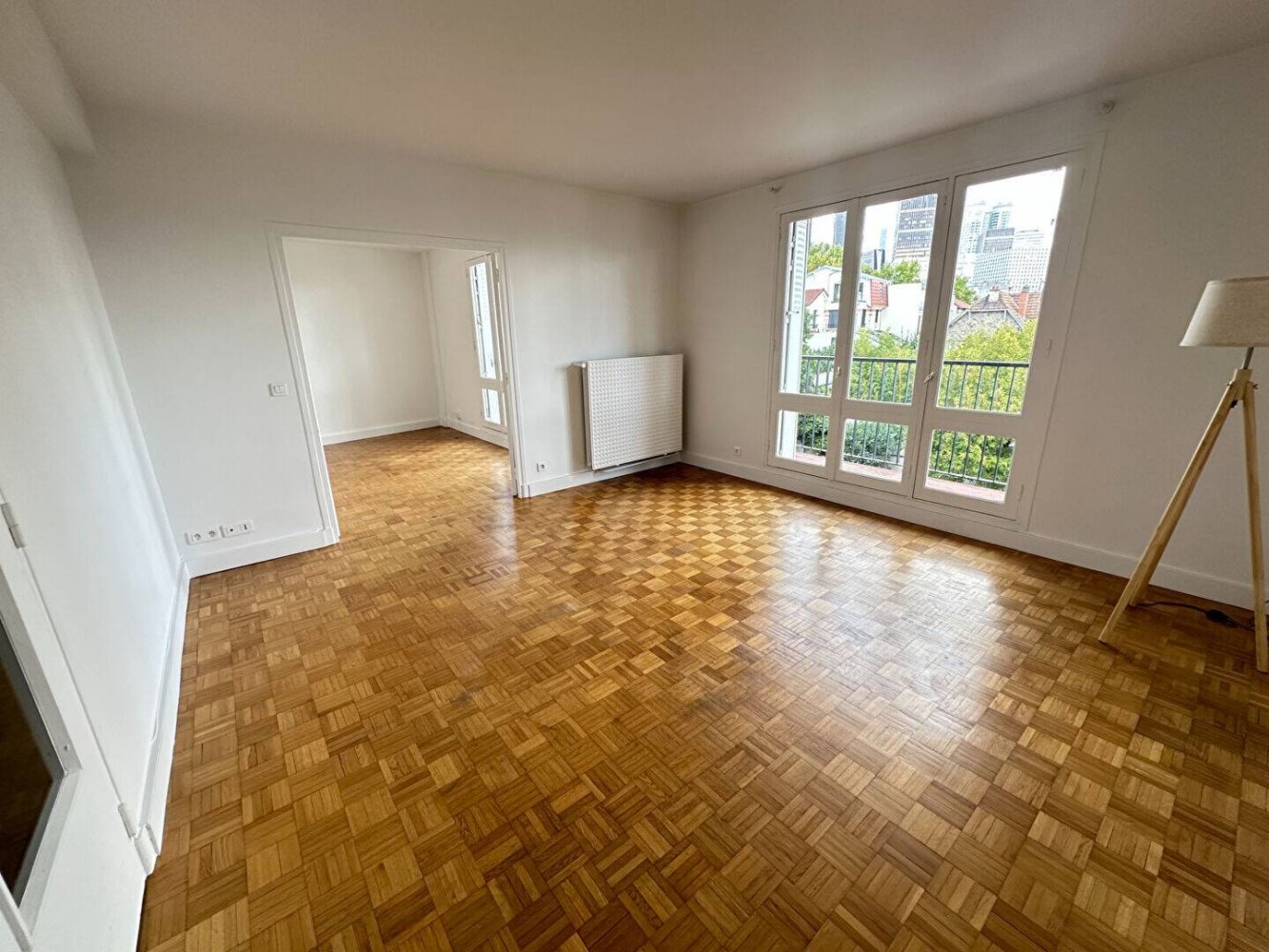 3 chambres Appartement à Puteaux, France No. 322472