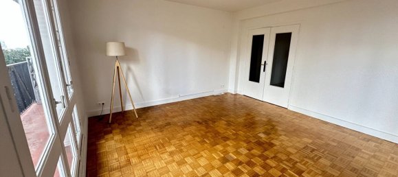3 chambres Appartement à Puteaux, France No. 322472 3