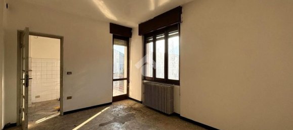 4 rooms Apartment in Esine, Italy No. 4710 7