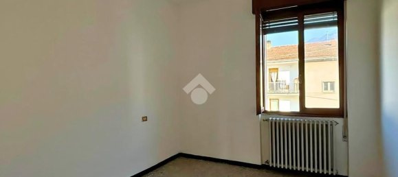 4 rooms Apartment in Esine, Italy No. 4710 10