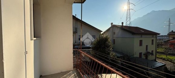 4 rooms Apartment in Esine, Italy No. 4710 16