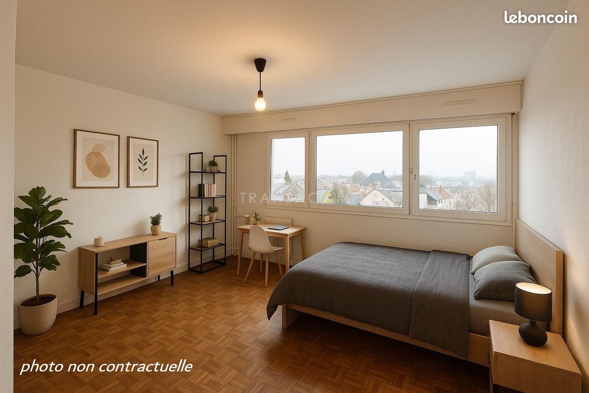 Studio à Tours, France No. 216434