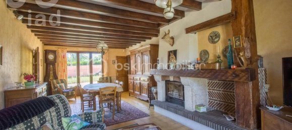 5 bedrooms House in Coullons, France No. 84383 10