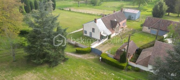 5 bedrooms House in Coullons, France No. 84383 16